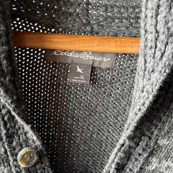 Eddie Bauer Southwest Cardigan Size XL - Picture 2 of 4